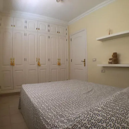 Semi-detached Holiday With Shared Pool, Near The Beach Of Costa Adeje アデヘ